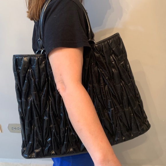 Miu Miu Matelasse Leather Bag Tote - Picture 6 of 8